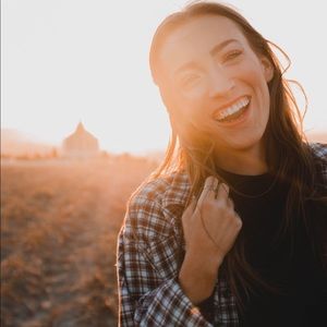 Meet your Posher, Kayla